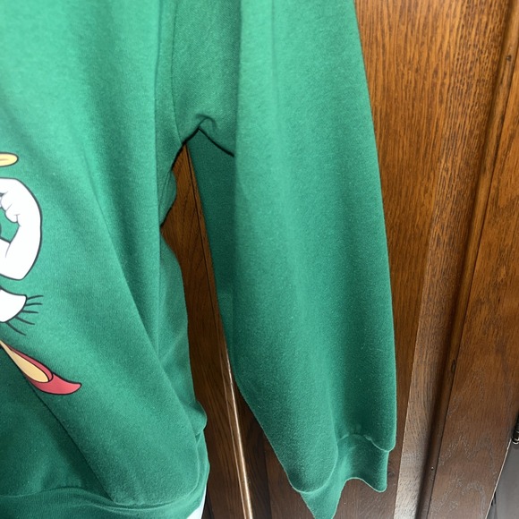 Disney Lg 12-14 Mickey, Minnie, Donald, & Daisy Green Holiday Sweatshirt Lights - Picture 6 of 10